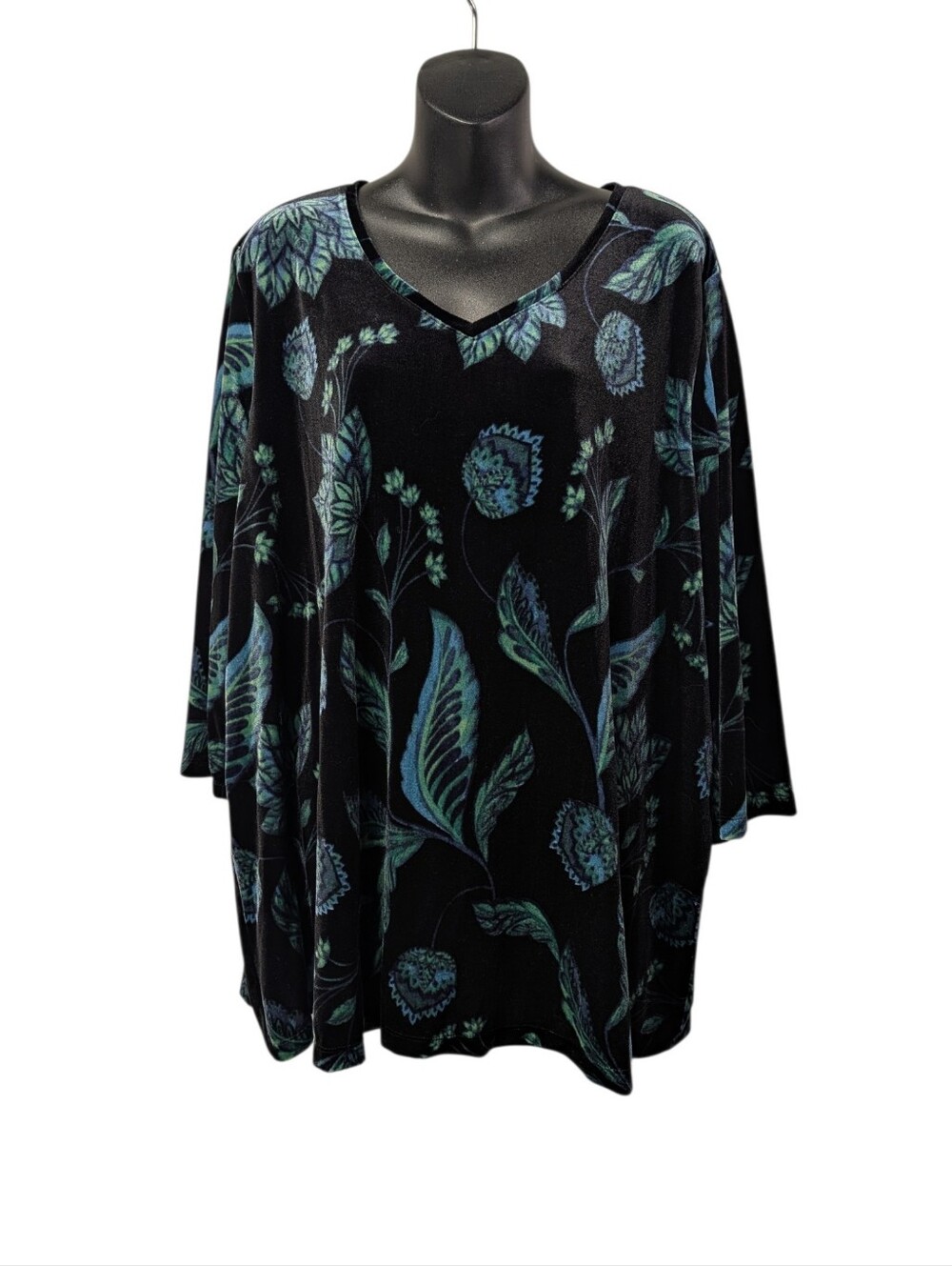 Catherines 2X Plus Black Green Blue Velvet Floral V-Neck 3/4 Sleeve Tunic Top